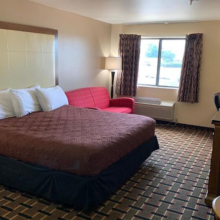 Heritage Grand Inn Canton Exterior photo