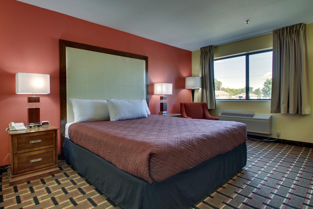 Heritage Grand Inn Canton Exterior photo