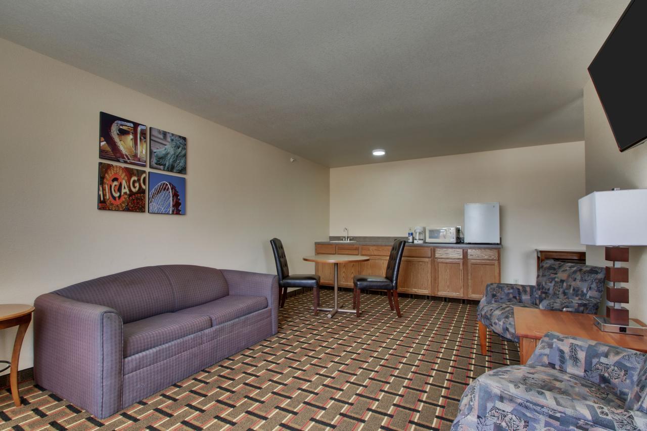 Heritage Grand Inn Canton Exterior photo